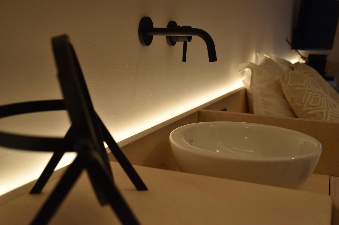 Poutrelle Guestrooms Μπριζ Εξωτερικό φωτογραφία